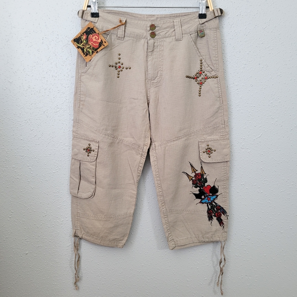 NWT To Be Furnished Studded Floral Embroidered Cropped Cargo Capris Size 28